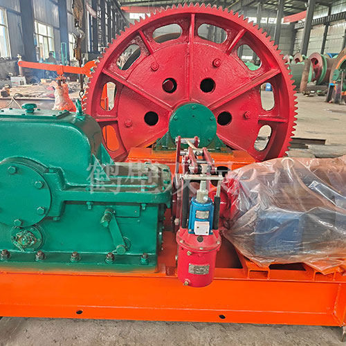 礦用鑿井絞車出口俄羅斯！